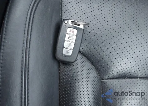 2013 Hyundai Azera z USA, uszkodzony, nr VIN KMHFG4JG2DA224455